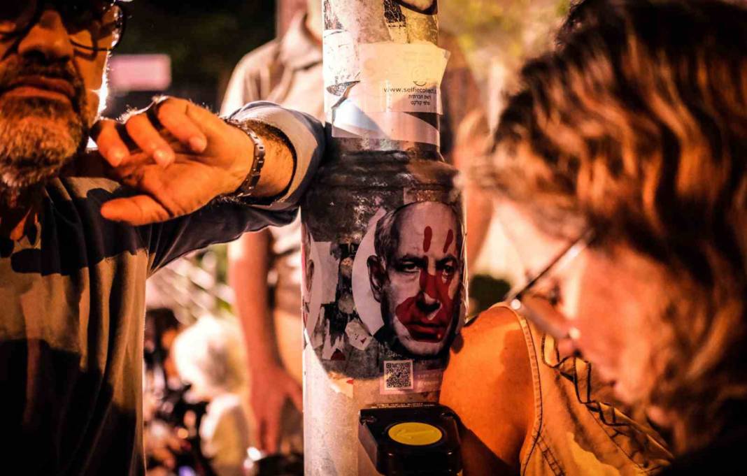 İsrail'de Netanyahu'ya 'istifa' çağrısı: Çocuklarımızı eve getirin 6