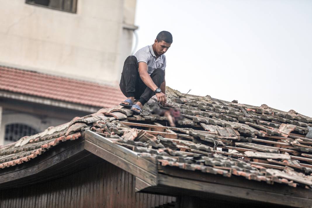 İsrail'in vurduğu hastanede katliamın izleri! Facianın boyutu gün ağarınca ortaya çıktı 12