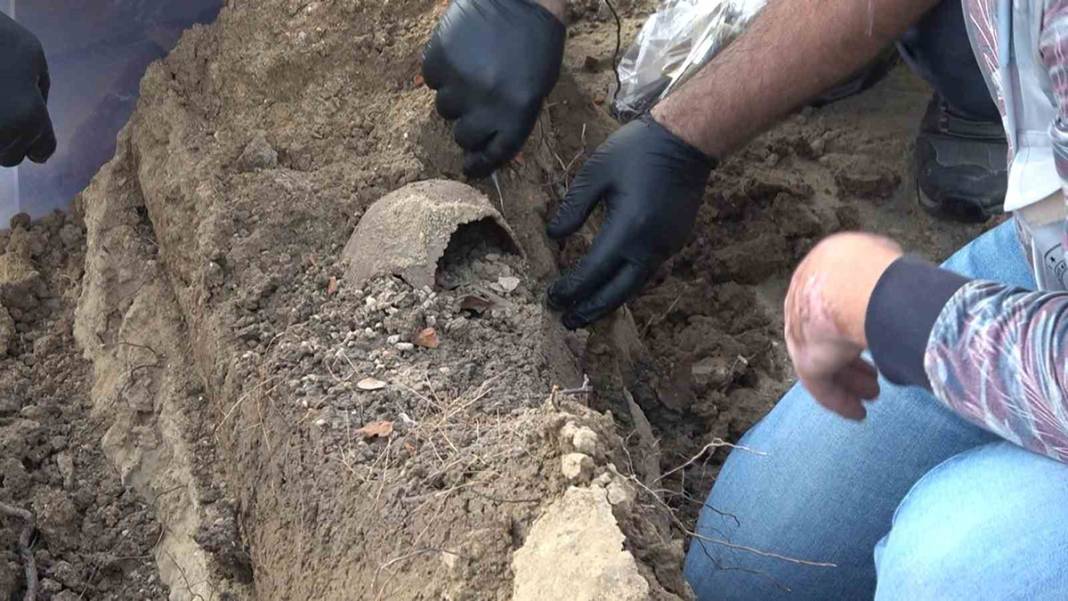 Yalova'da Roma dönemine ışık tutan kazı: Villa inşaatında ikinci bir küp mezar daha bulundu 5