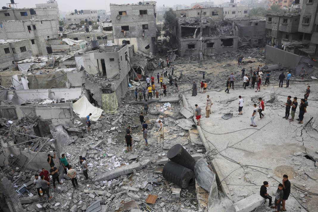 Ateşkes çağrılarını duymayan İsrail 'ölüm' saçmaya devam ediyor: İşte Gazze'de yıkımın boyutu... 10