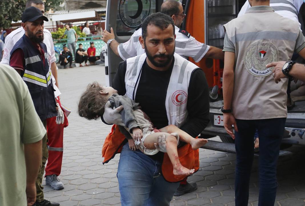 Gazze'de kuru otlar bile mezara döndü: Daha kaç çocuk can verecek? 4