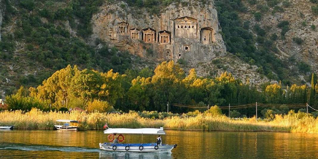 Asıl şimdi Marmaris'e gidilecek zaman! Maaşını alan buralara koşacak: İşte bu mevsimde mutlaka görülmesi gereken yerler 5