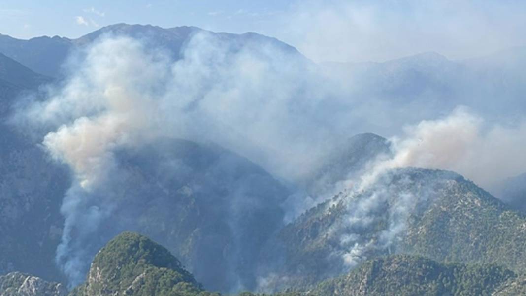 Kontrol altına alındıktan sonra yeniden başladı: Burdur'daki yangın 8'inci gününde 3
