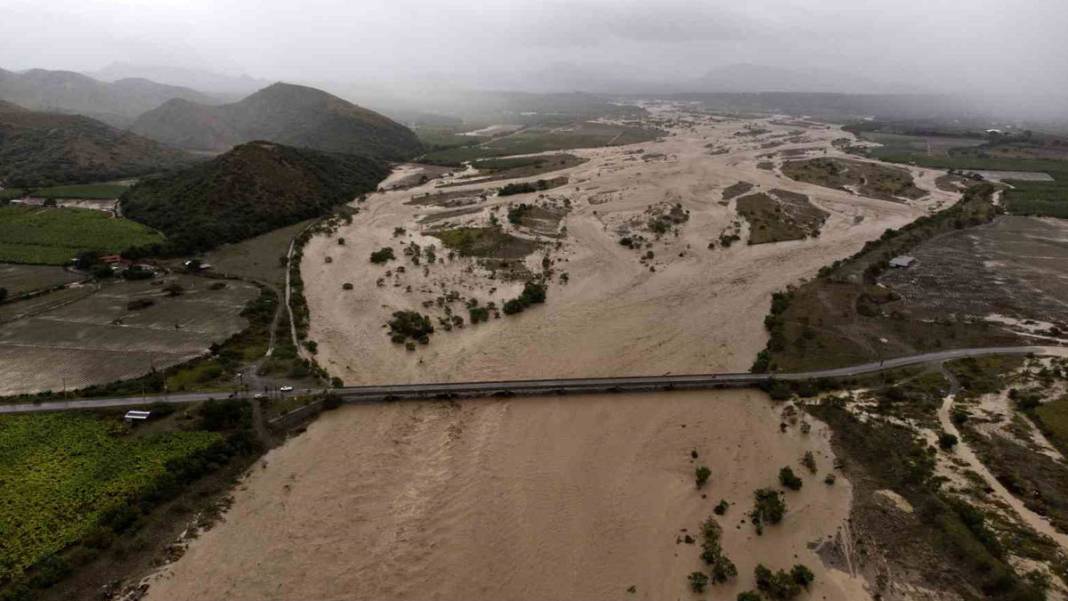 Dominik'teki sel felaketinde 21 kişi hayatını kaybetti 2
