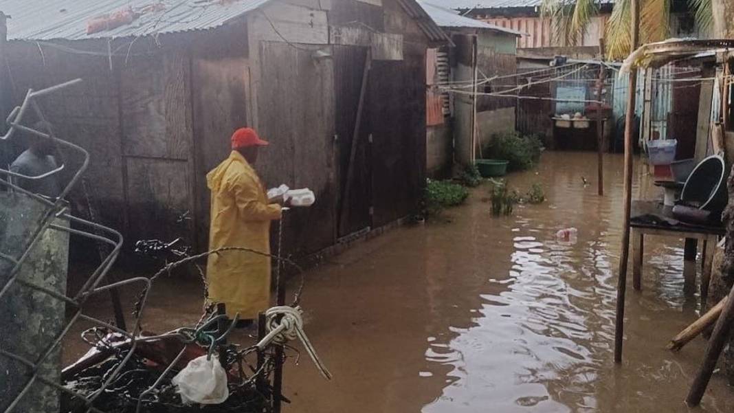 Dominik'teki sel felaketinde 21 kişi hayatını kaybetti 6
