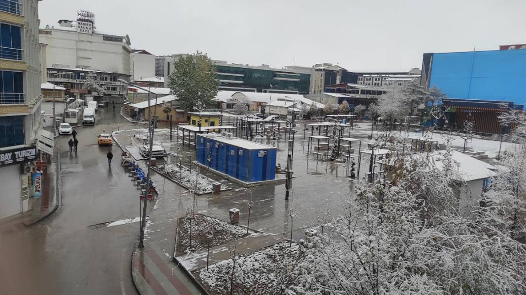 Van'da 142 yerleşim birimine ulaşım sağlanamıyor 3