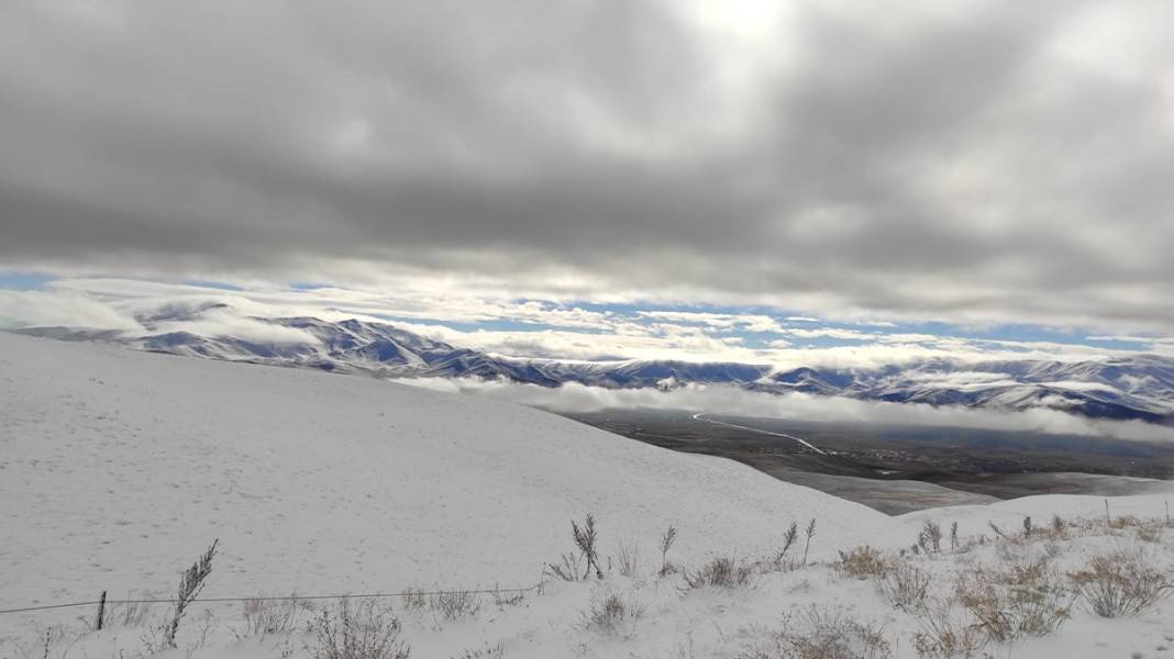 Van'da 142 yerleşim birimine ulaşım sağlanamıyor 5