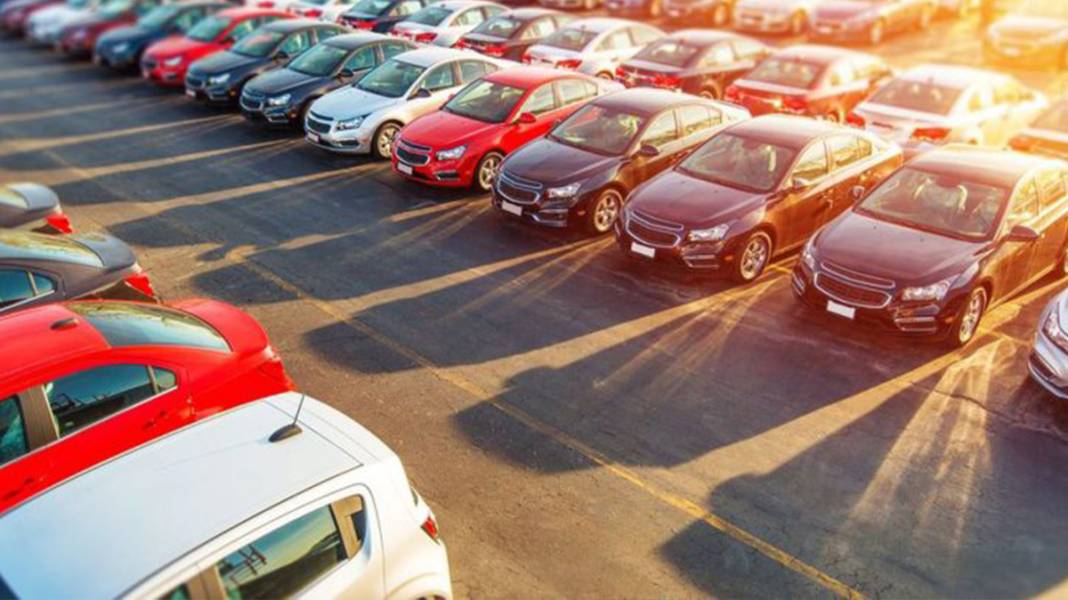 İkinci el otomobil alacaklara müjde: Fiyatlar dibi gördü 5