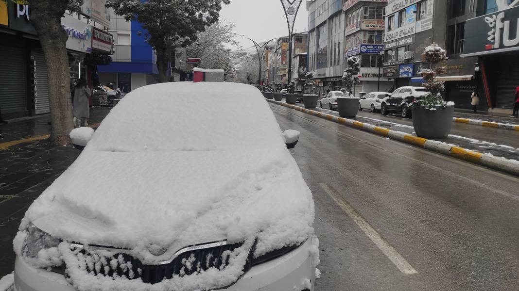 Van'da 142 yerleşim birimine ulaşım sağlanamıyor 2