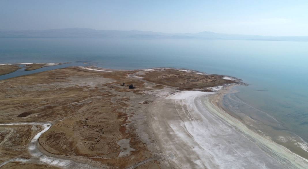 Van Gölü Havzası'nda kuraklık alarmı: Bendimahi Çayı ilk kez... 2