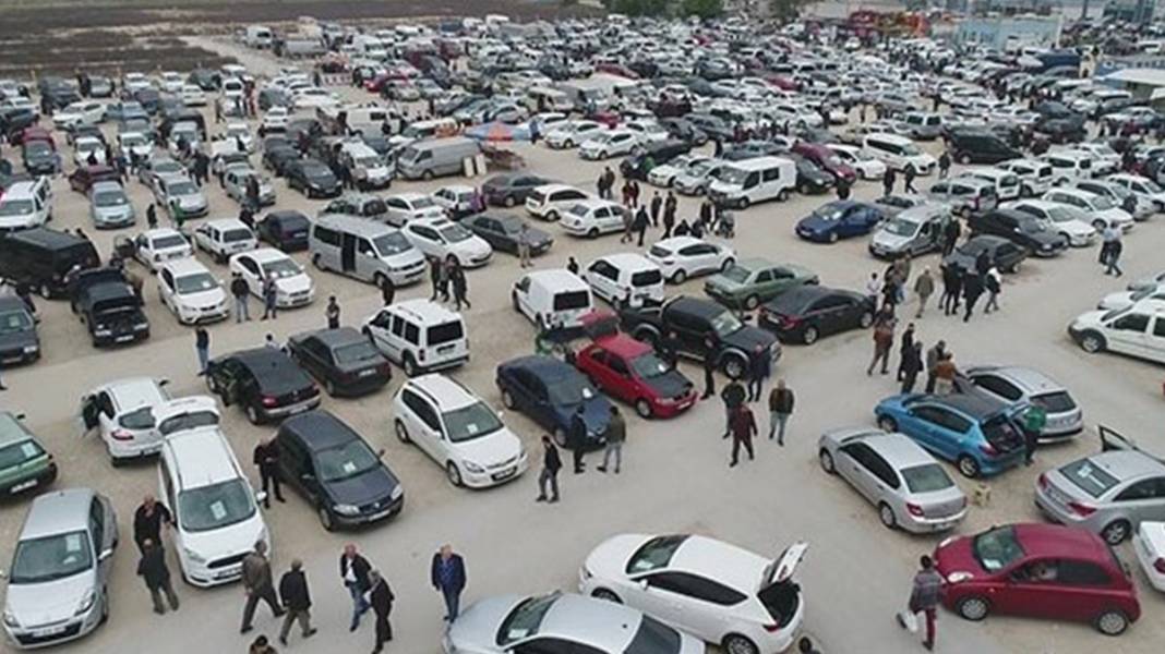 İkinci el otomobil alacaklara müjde: Fiyatlar dibi gördü 1