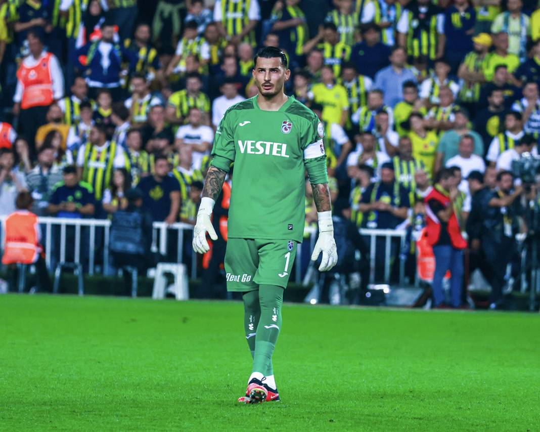 Kadıköy'de tarihi fırtına: Trabzonspor yenilmezlik serisinin fitilini ateşledi 21