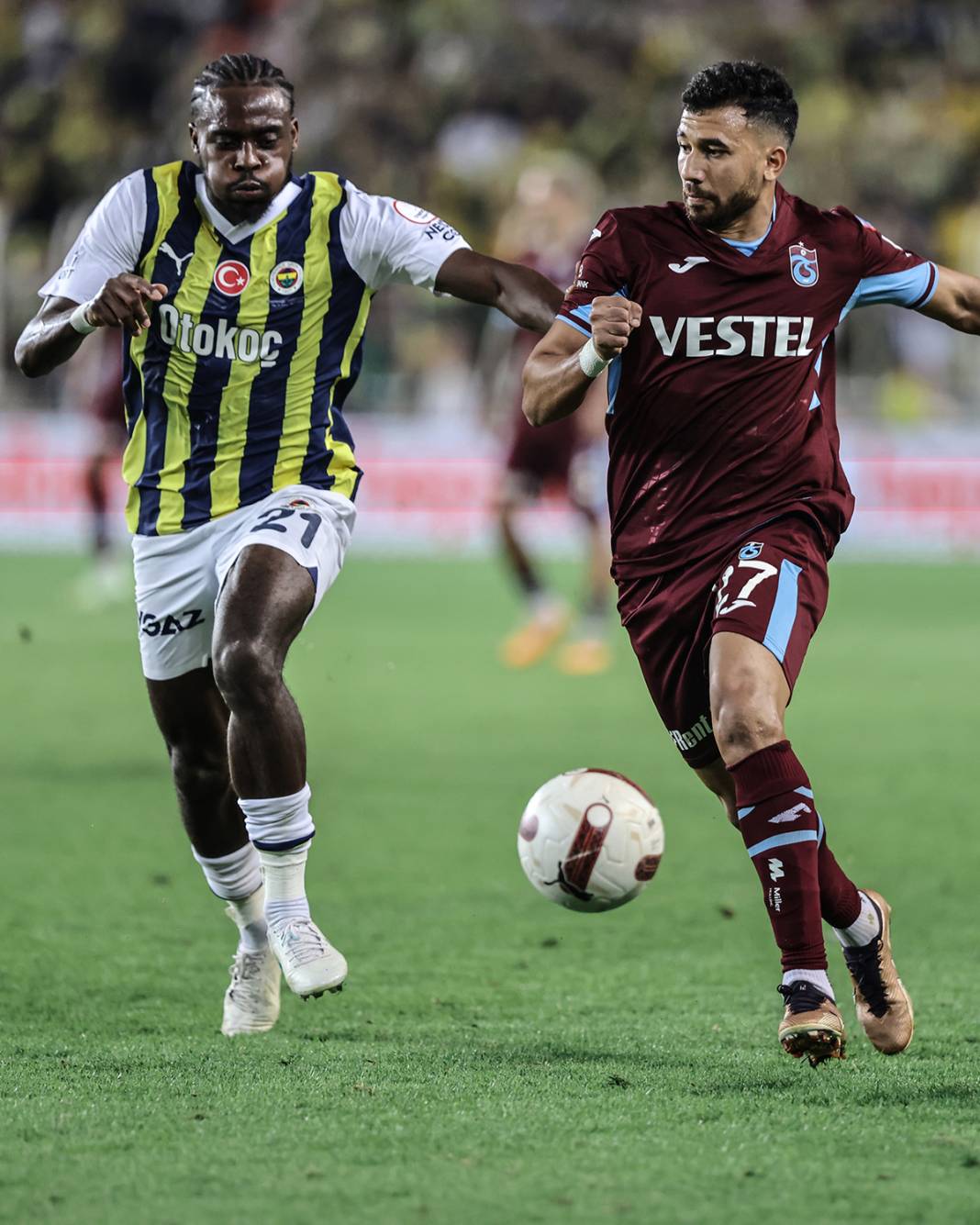 Kadıköy'de tarihi fırtına: Trabzonspor yenilmezlik serisinin fitilini ateşledi 13