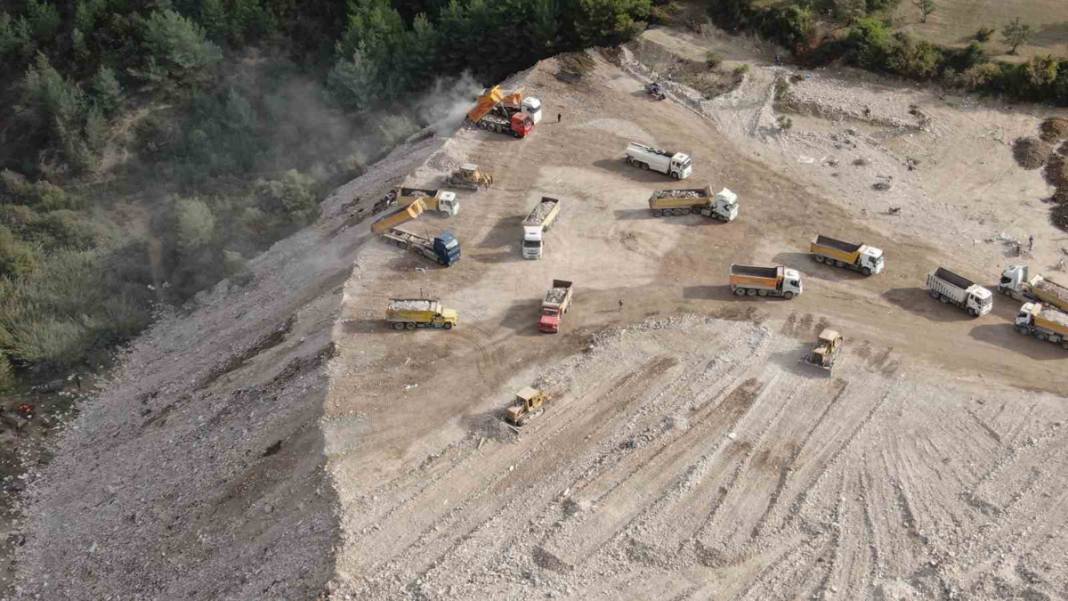Hatay artık moloz şehir: 6 Şubat felaketlerinin izleri silinemiyor 7