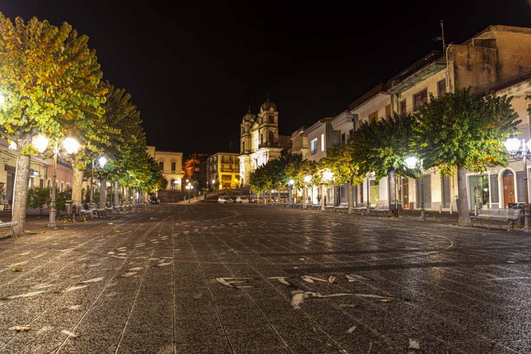 Etna Yanardağı tekrar faaliyete geçti 10