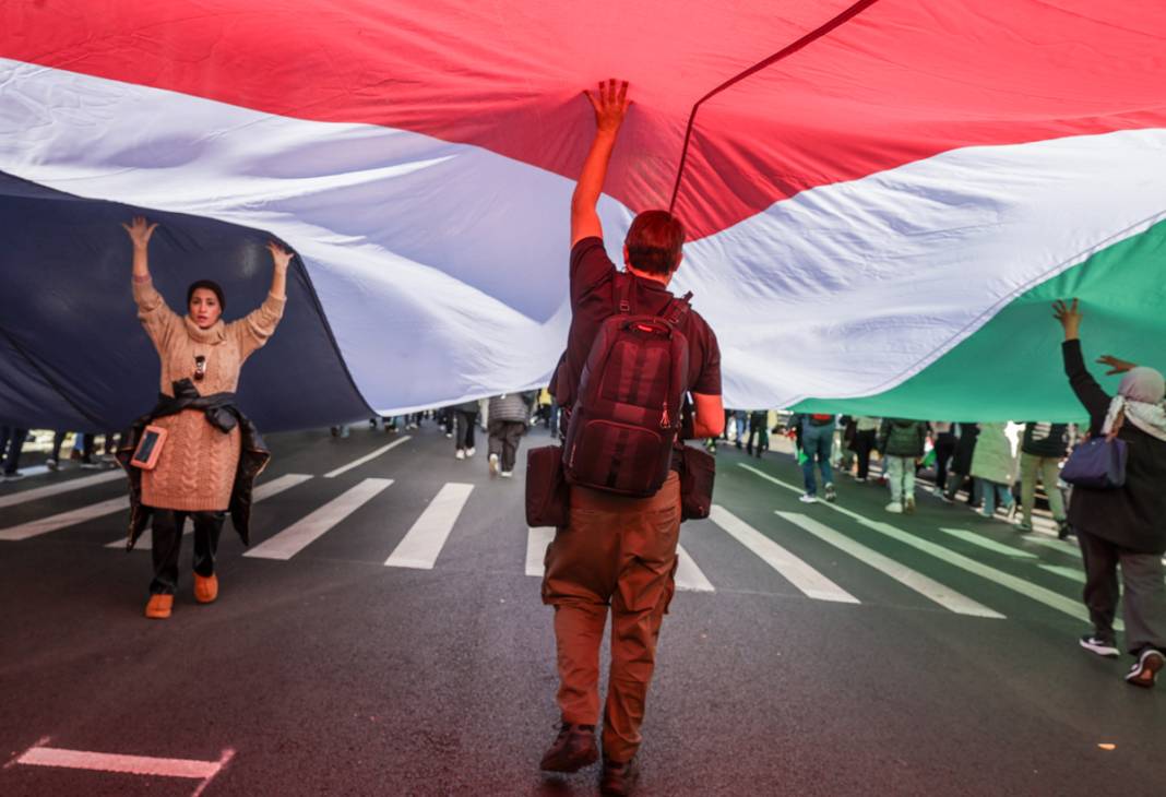 'Black Friday'de Filistin yürüyüşü: ABD'liler İsrail'i destekleyen firmaları boykot etti 19