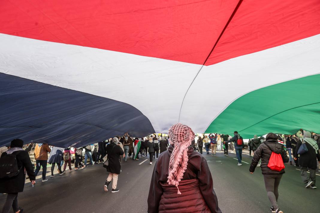 'Black Friday'de Filistin yürüyüşü: ABD'liler İsrail'i destekleyen firmaları boykot etti 20