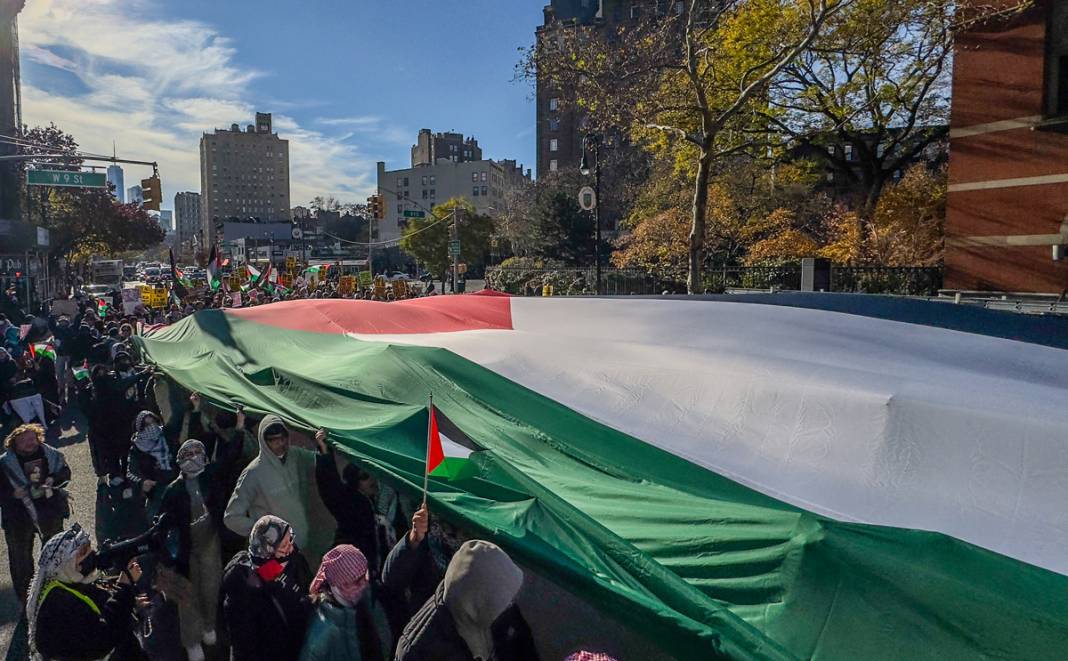 'Black Friday'de Filistin yürüyüşü: ABD'liler İsrail'i destekleyen firmaları boykot etti 11