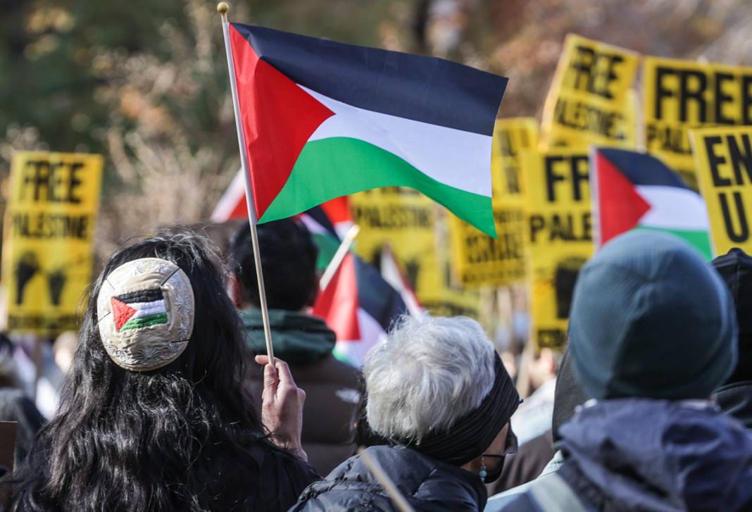 'Black Friday'de Filistin yürüyüşü: ABD'liler İsrail'i destekleyen firmaları boykot etti 9