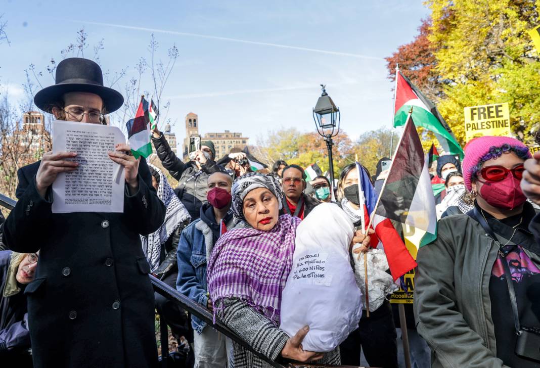 'Black Friday'de Filistin yürüyüşü: ABD'liler İsrail'i destekleyen firmaları boykot etti 6