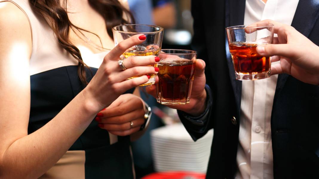 Dünyanın en sarhoş ülkeleri açıklandı! Ayık gezen yok! Türkiye bakın kaçıncı sırada? 6