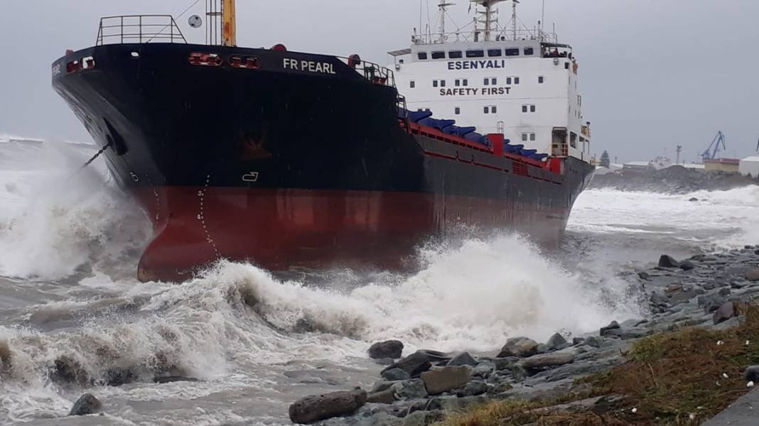 Karaya oturan gemi için 2 kurtarma planı tasarlandı 1