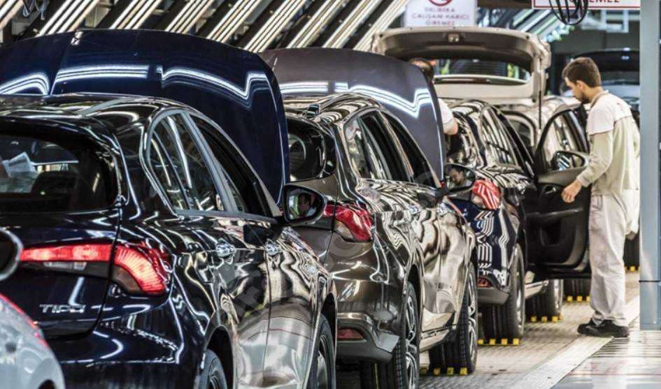 Sıfır araç almak isteyenler elinizi çabuk tutun! Zam için tarih belli oldu 2