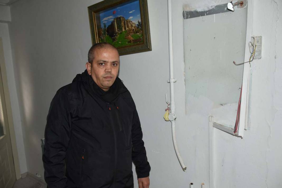 Depremde hasar alan binayı böyle soydular: Tam 10 daireyi birden 9