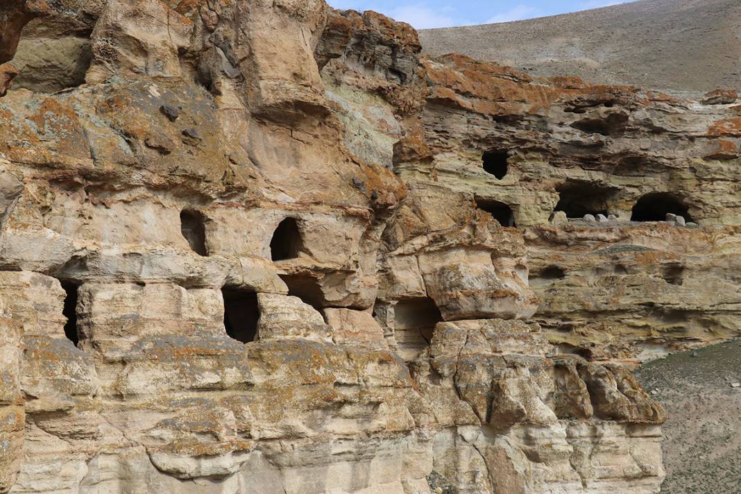 Herkes orayı Kapadokya sanıyor ama... Türkiye'nin öteki ucundaki turizm cenneti... Kimse keşfetmeden gidip gezin 1