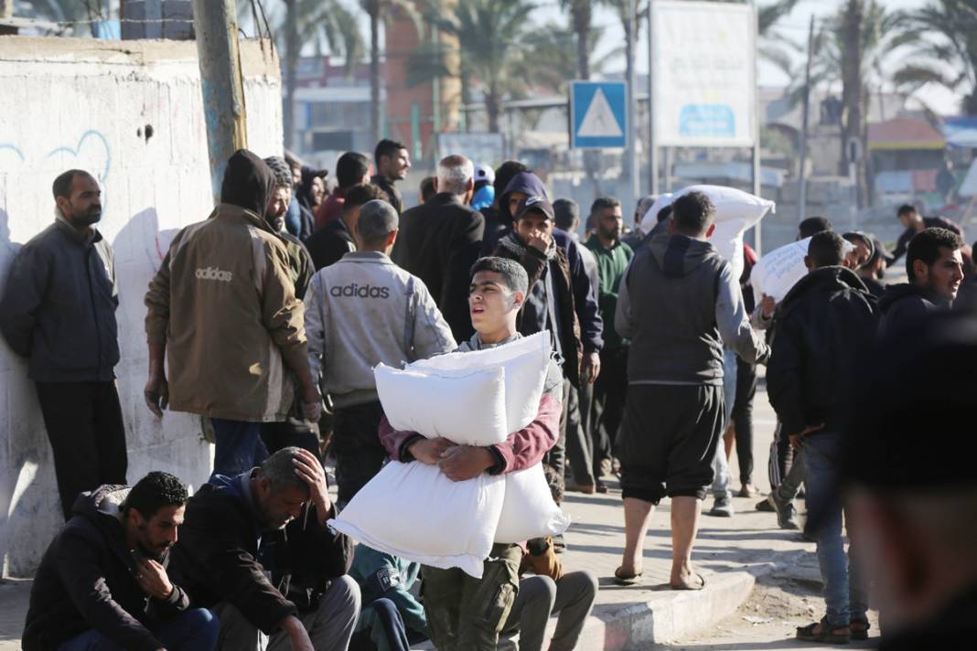 İsrail göçe zorlama suçunu yineledi: Gazzeliler başını sokacak yer arıyor 4