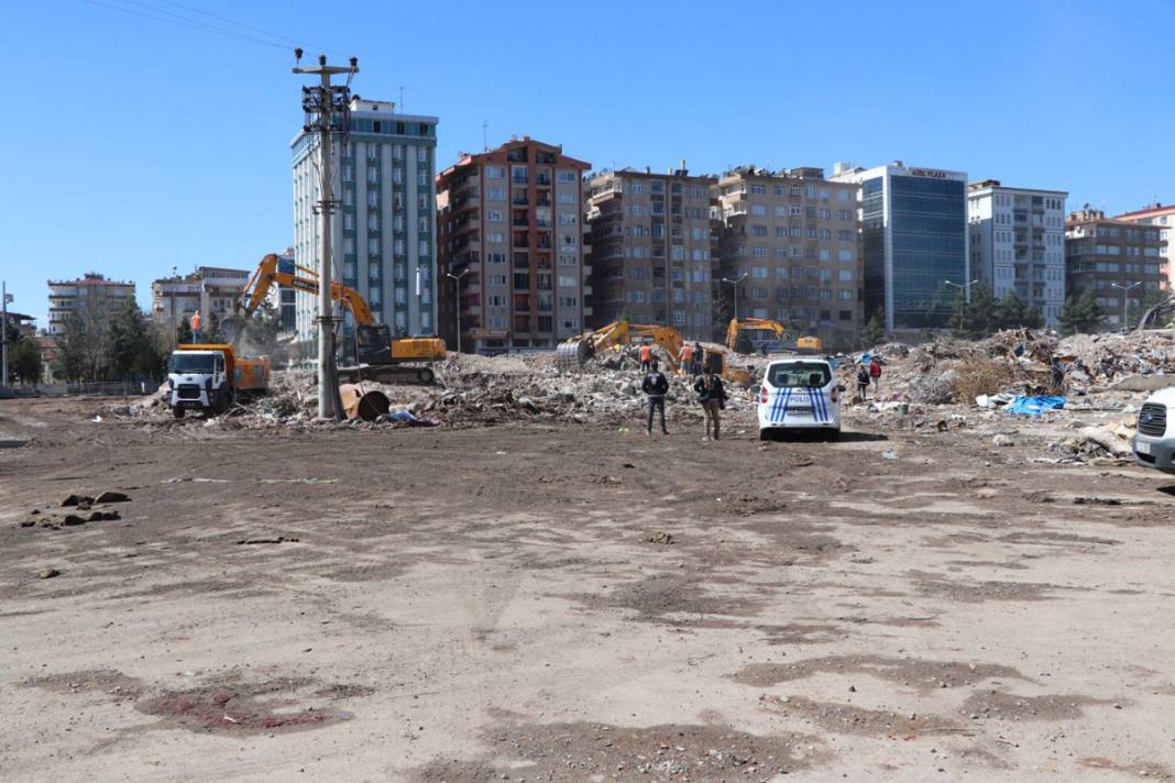 89 kişinin hayatını kaybettiği Galeria Sitesi için yeni başvuru: İş ve yaşam merkezi kuracağız 8