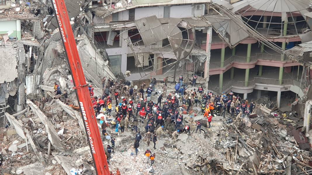 89 kişinin hayatını kaybettiği Galeria Sitesi için yeni başvuru: İş ve yaşam merkezi kuracağız 1