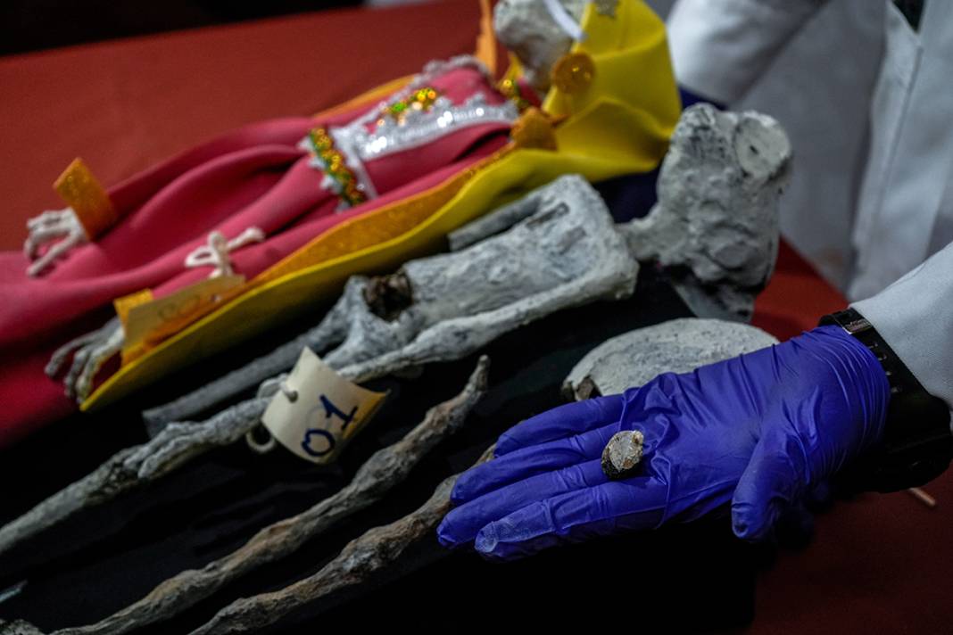 Önce Meksika şimdi Peru: 'Uzaylı mumyaların' gizemi çözüldü 8
