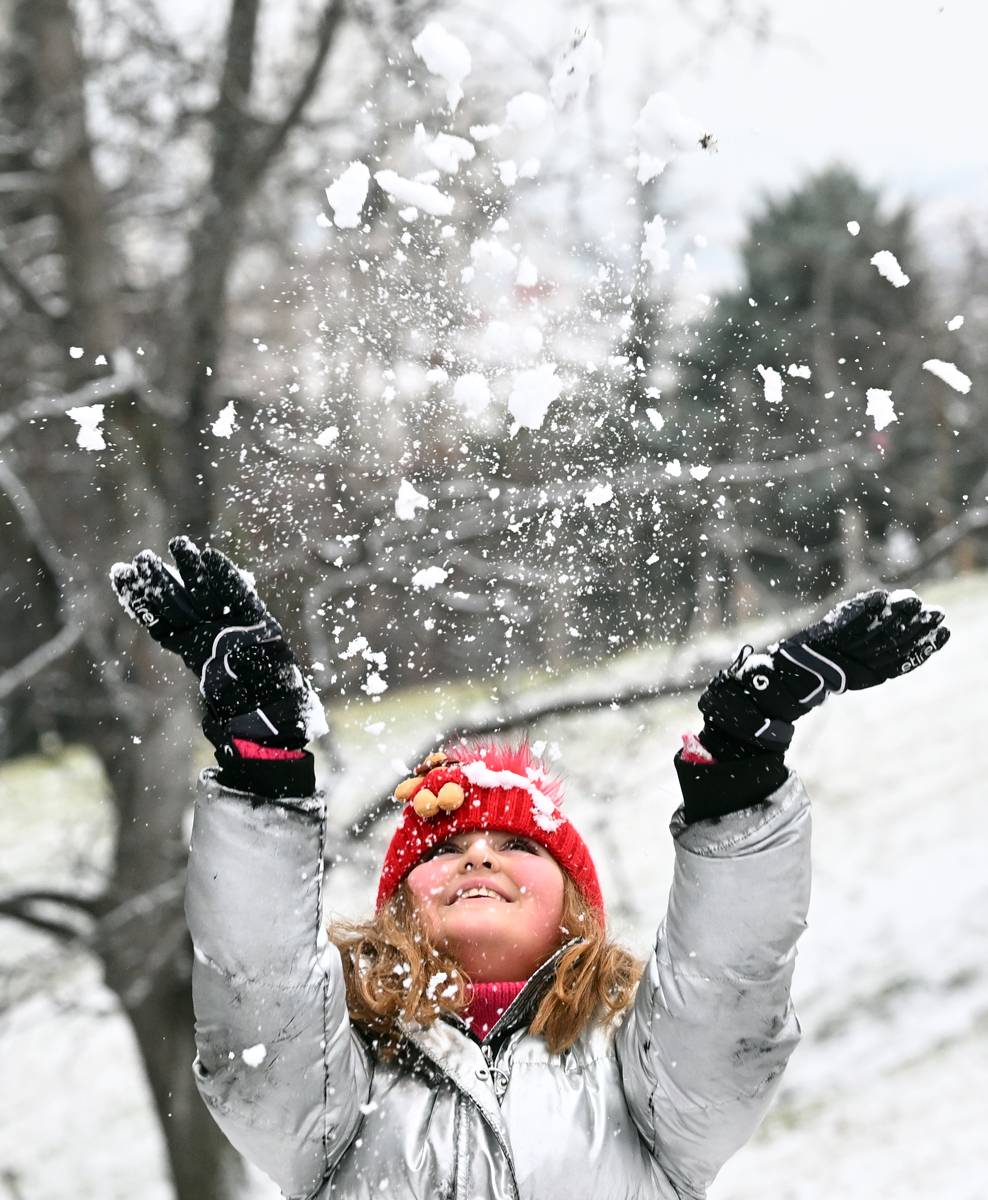 Başkent beyaza büründü: Ankaralılar karın tadını çıkardı 15