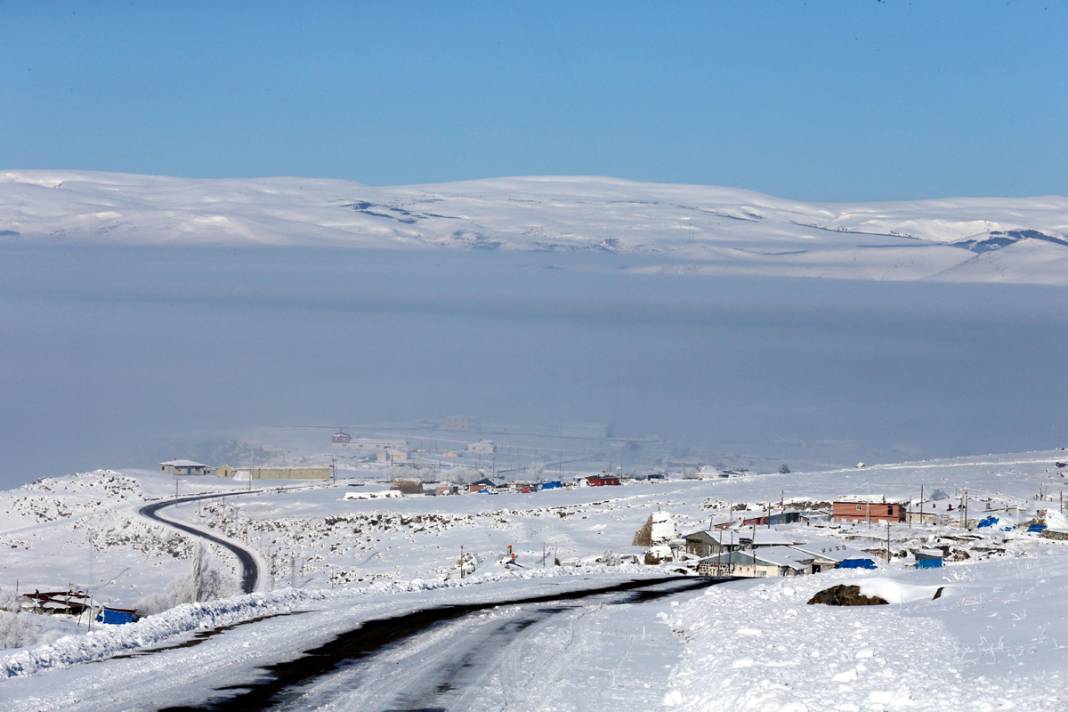 Ardahan buz kesti: Termometreler eksi 32'yi gösterdi 13