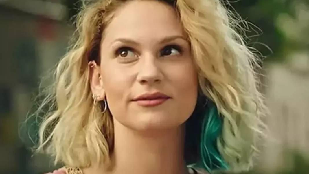 Farah Zeynep Abdullah'ın sevgilisi bakın kim çıktı? Ünlü komedyenle el ele yakalandı, gören "hadi canım" diyecek 2