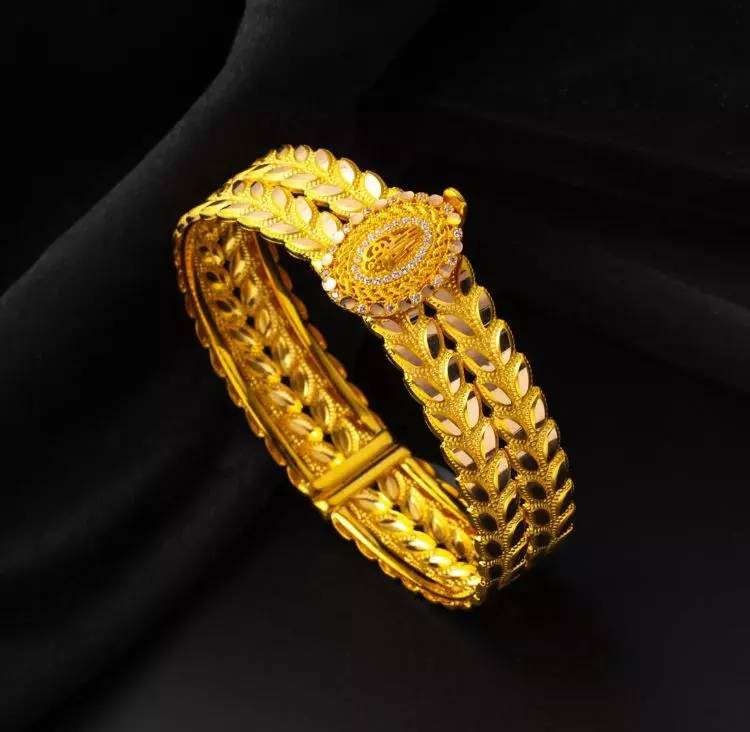 Ajda bilezikten sonra yeni moda! Başak bilezik modellerini gören eşine koşuyor: İşte başak bilezik fiyatları... 6