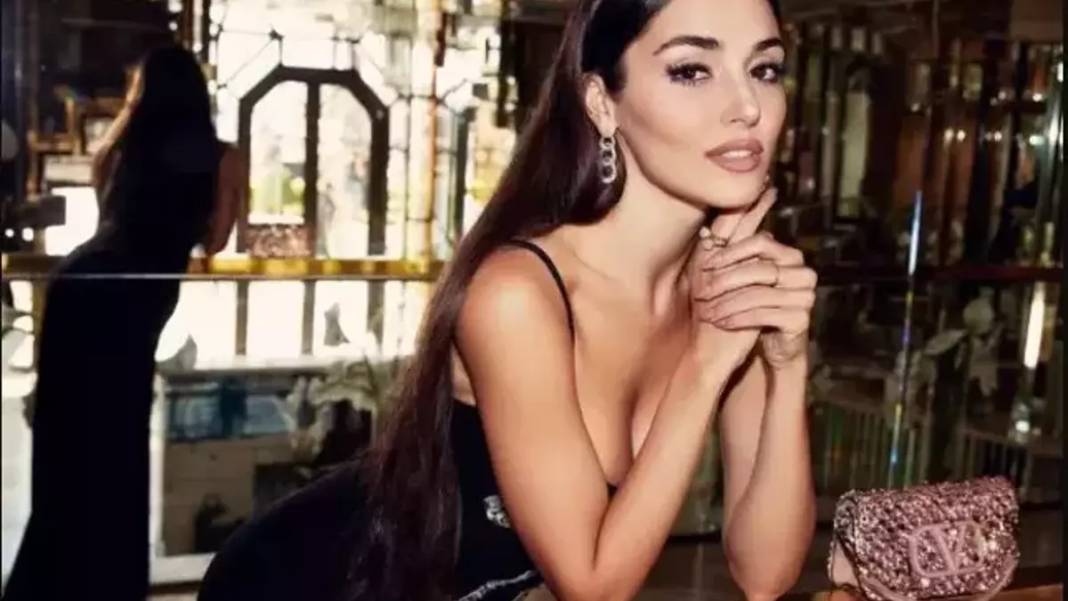 Hande Erçel bu kez eleştiri okunda değil! Rektörden Erçel’e övgü geldi: Akademili olmak nedir gayet iyi farkında 3