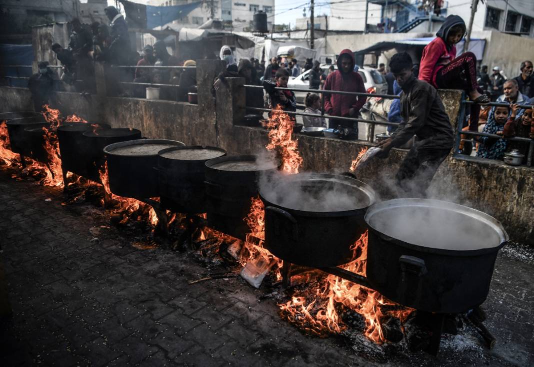 İsrail saldırısı altında yaşam mücadelesi: Gazzeliler 'şiddetli açlık' yaşıyor 12