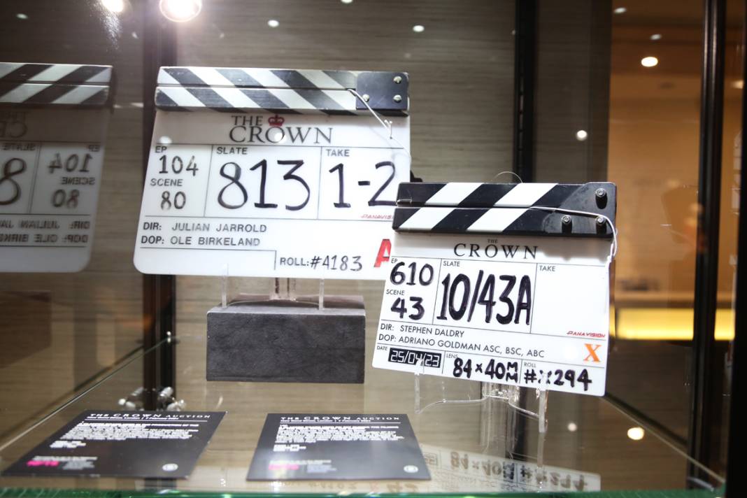 'The Crown'da kullanılan kıyafet ve aksesuarlar açık artırmada 21