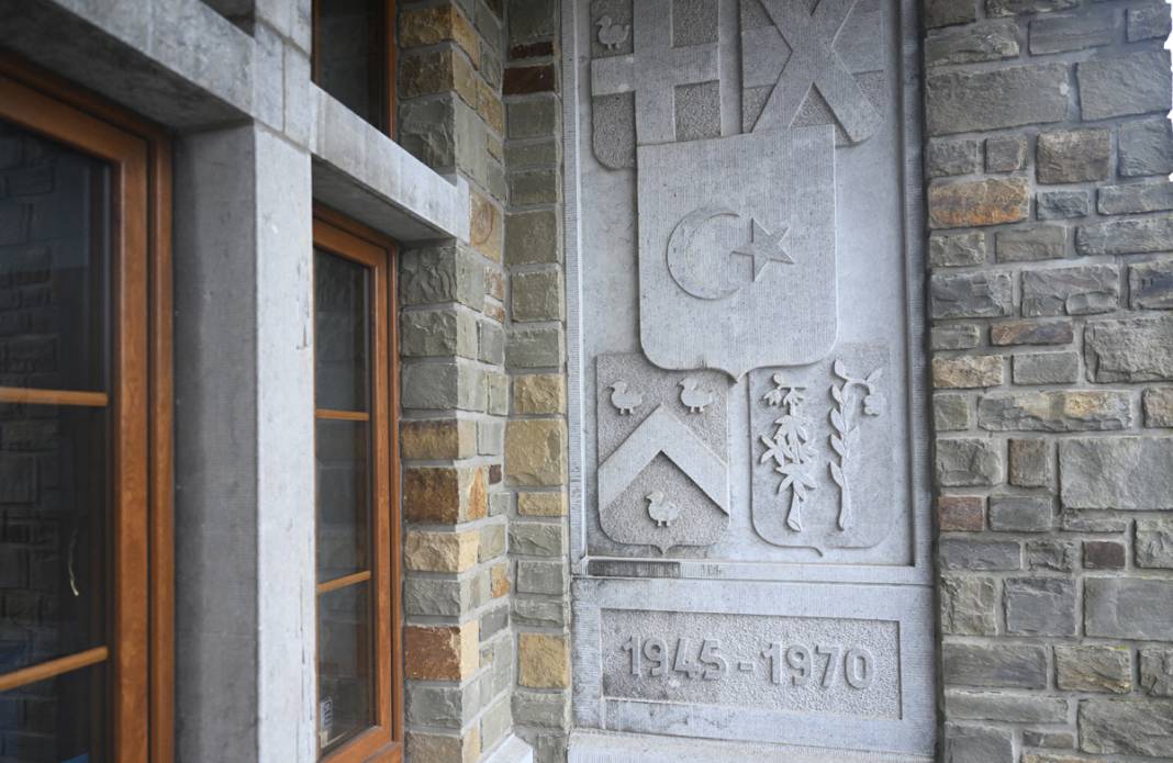 Belçika'da hiç Türk'ün bulunmadığı Türk Köyü: Her yerde ay yıldızlı bayraklar 10