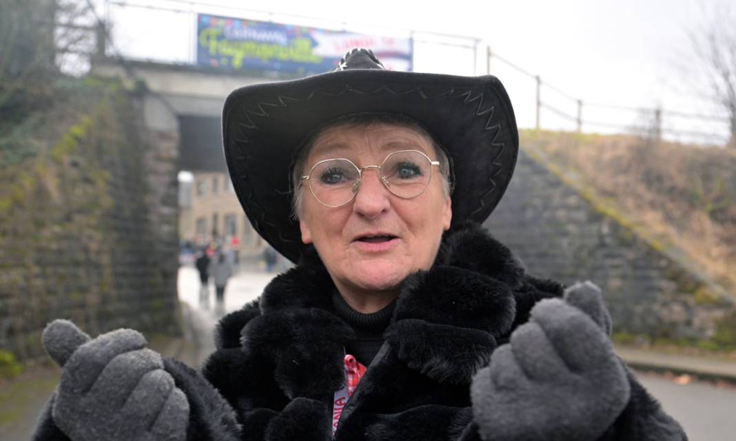 Belçika'da hiç Türk'ün bulunmadığı Türk Köyü: Her yerde ay yıldızlı bayraklar 3