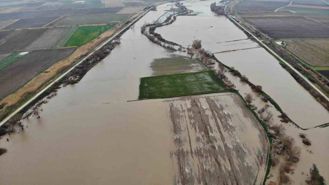 Çanakkale'de tarlalar sular altında kaldı: Valilikten 'dikkat' uyarısı 9