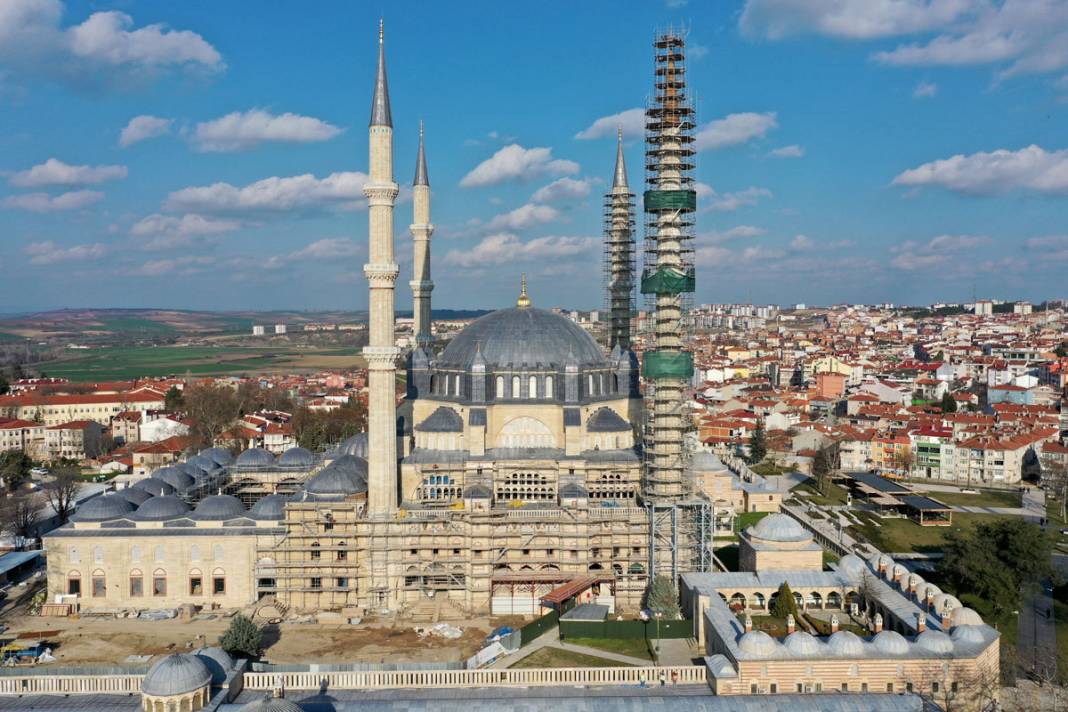 Selimiye'de eş zamanlı restorasyon 1