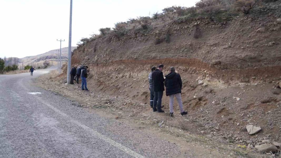 Niğde’de dinozor fosili iddiası 6