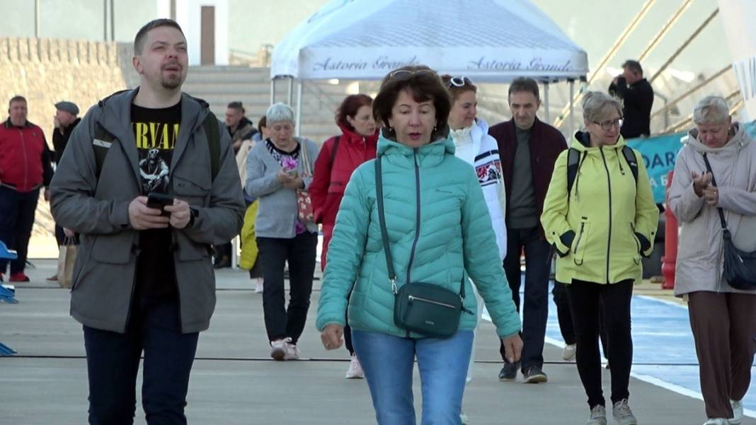 Yabancıların tersine göçü sürüyor: 250 binden fazla oturma izni iptal edildi 6