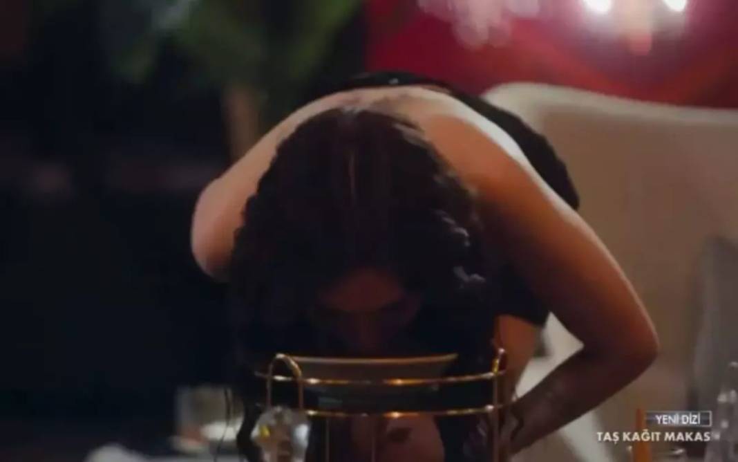 O sahne herkesi ayağa kaldırdı! Taş Kağıt Makas dizisinde skandal: Kadınları sıraya dizip köpek gibi havlattı 6