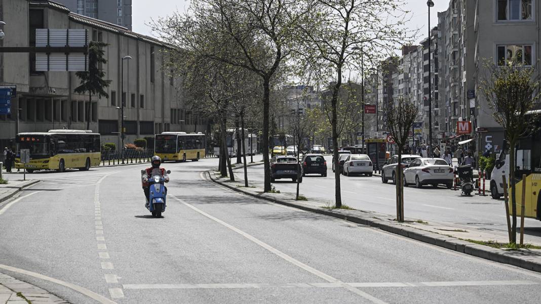 Seçim nedeniyle yollar boş kaldı 3