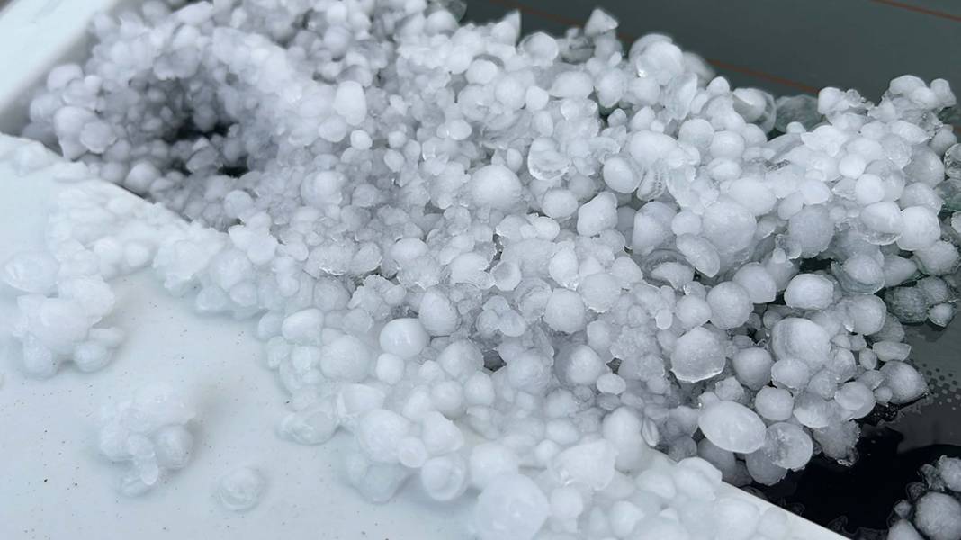 15 dakika yetti! Yollar göle döndü 6