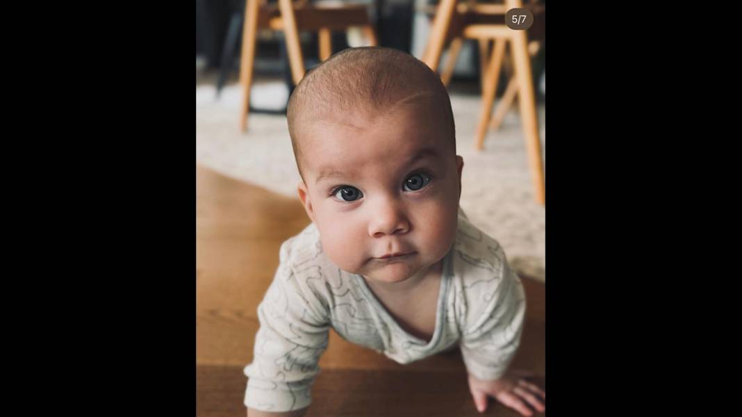 Aslı Enver kızının fotoğraflarını ilk kez paylaştı 4